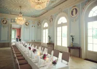 Hotel Schloss Neuhardenberg - breakfast