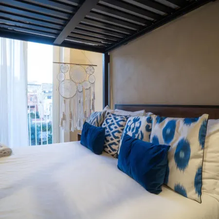 Hopestel Secret Garden Napoli