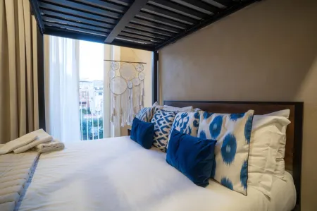 Hopestel Secret Garden Napoli