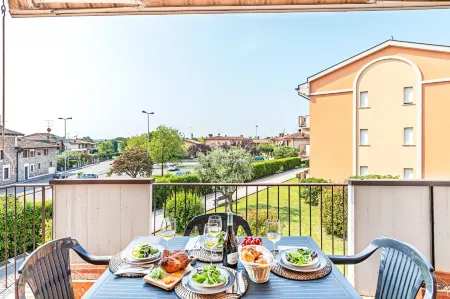 Le Primule F6 Con Piscina by Wonderful Italy