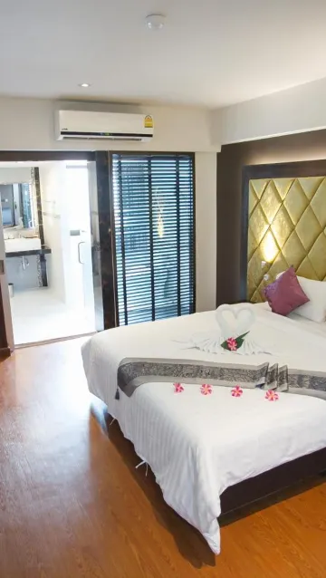 ห้องสแตนดาร์ด เตียงใหญ่ 1 เตียง