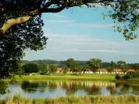 Lakeside Lodge Motel Hoteles en Loftville