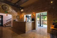 Canary Hotel Amman - 3-Star