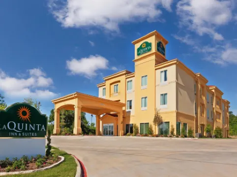 La Quinta Inn & Suites by Wyndham Marshall