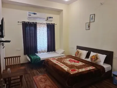 哈維裡復古飯店 Go Safari Online附近的飯店