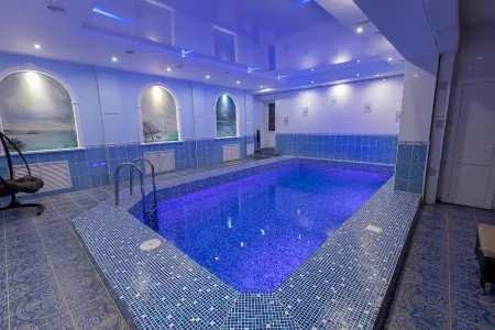 SoleMio (СолеМио) Отели рядом с достопримечательностью «Парнас»