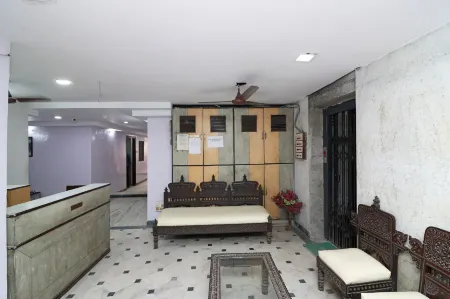 Hotel Aria Отели рядом с достопримечательностью «Nakhoda Mosque»