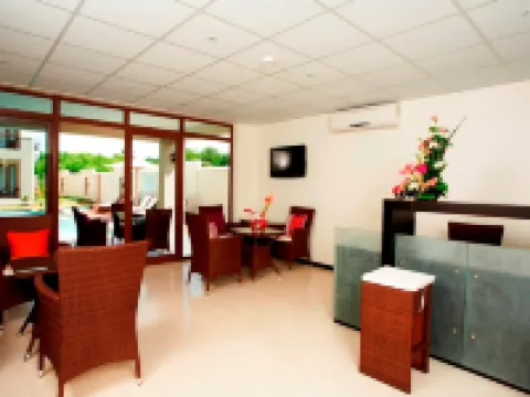 Grand Bay Suites Hotel di Grand Baie