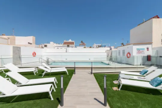 Nerja VG Hostal Boutique Hotel berhampiran Playa de la Calahonda