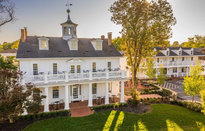 Inn at Elijah McLean's