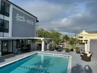 Fenwick Islander Motel - Moteles