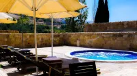 The Old Village Hotel & Resort - Romantic