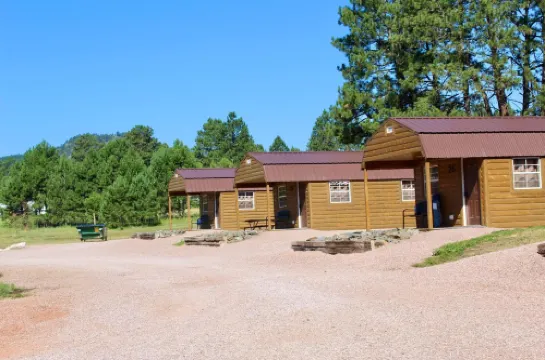 Pine Haven Lodging