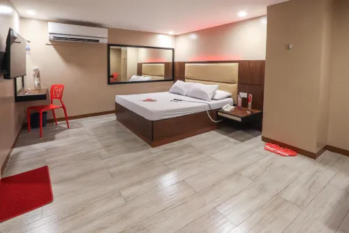 Hotel Sogo Baclaran - 2-Star