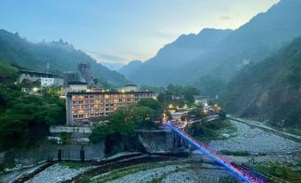 Ming Zhi Hot Spring Hotel