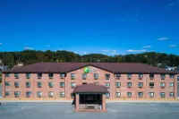 Holiday Inn Express & Suites Elkins