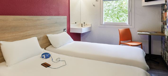 Hotelf1 les Ulis Courtaboeuf Hotels in Essonne