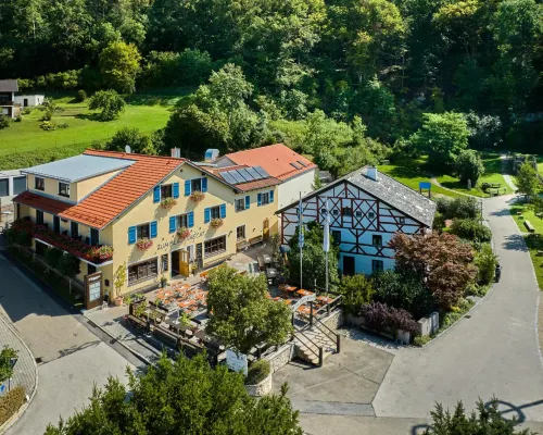 Zum Blauen Hecht Hotels in Kipfenberg