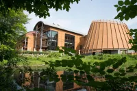 Hôtel-Musée Premières Nations Hotels in Lac-Delage