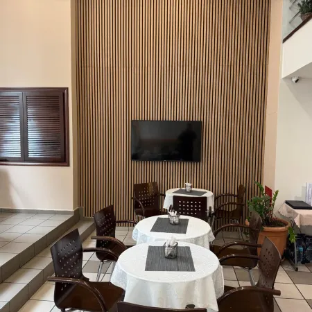 Glaros Hotel