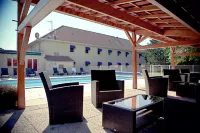 Tulip Inn Beaune - Uima-altaat
