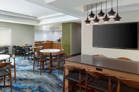 Fairfield Inn & Suites Charleston North/University Area Отели в г. Гуз Крик