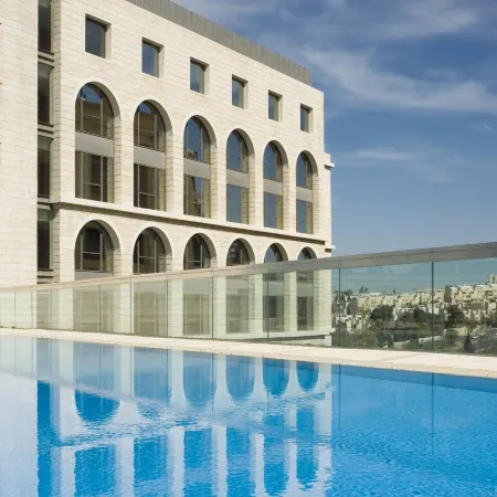 Grand Court Hotel