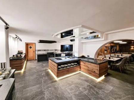 Hotel Lärchenhof Отели рядом с достопримечательностью «Fließer Platte»