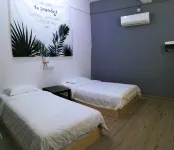 Dizhu Guesthouse Hotels near kampung Kuantan