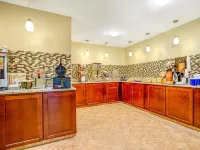 Days Inn by Wyndham Faribault - breakfast