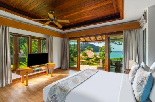 เดอะ บีช แนชเชอรัล รีสอร์ท เกาะกูด