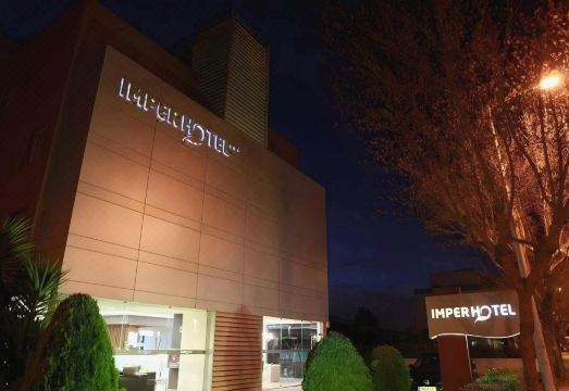 3. 레지덴셜 도나 ..