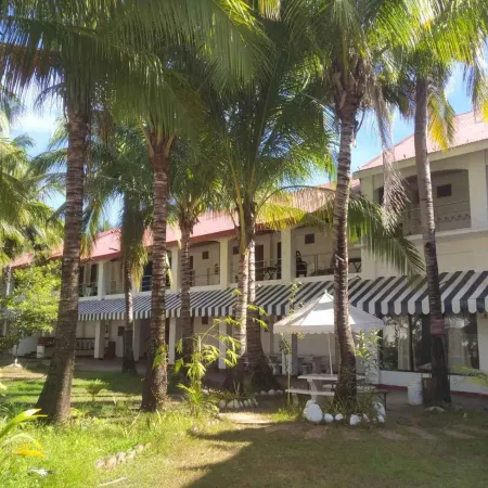 Isla Vista Beach Resort