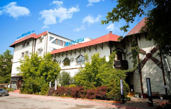 Metelitsa Hotel