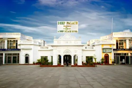 Hotel Deep Palace