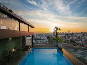 GM Premium Hotel