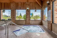 Rodeway Inn - Hot Tub