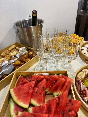 Паллада Отели рядом с достопримечательностью «Выставочный зал»