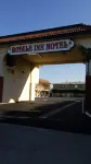 Royale Inn Motel - Bãi đậu xe