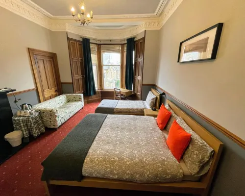 Airdenair Guest House Hotels near Prestonfield
