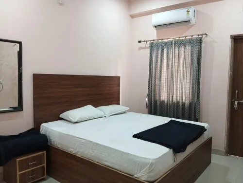 Hotel Shivay Varanasi Near Vishwanath Temple - مطابخ