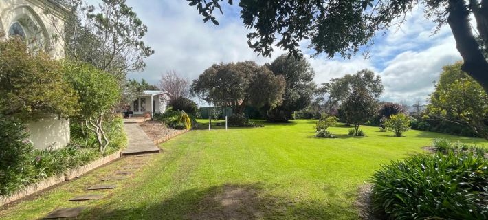 Convent at Koroit Hotels in Warrnambool