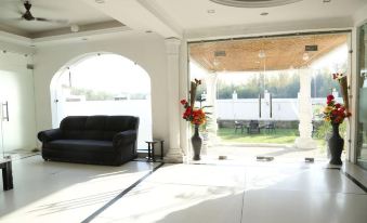 Hotel Naqash Residency