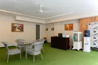 The Lodgers Luxury 1 BHK Serviced Apartment in Gurugram Near Millennium City Centre Metro - Condos