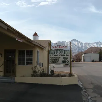 Lone Pine Budget Inn