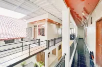 Homestay Syariah Cahaya Panca Arga near Grand Artos Mall Mitra RedDoorz - Wifi