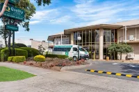Quality Hotel Melbourne Airport - 3-Star