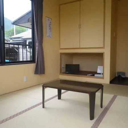 Minshuku Iwakawa
