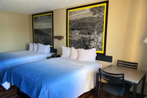 Super 8 by Wyndham Lumberton NC - 2-Star