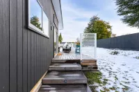 Capricorn - 2BR Easy Drive to Dark Sky Dining - 온천